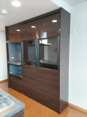 壁を取り払いオープンなキッチンに